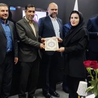 تجلیل مدیرکل ورزش و جوانان استان تهران از زهرا رحیمی به مناسبت هفته روابط عمومی و ارتباطات