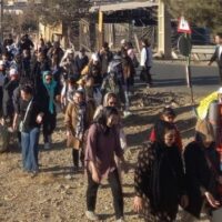 به مناسبت هفته تربیت بدنی / استقبال بی نظیر شهروندان شهر قدسی از همایش بزرگ کوهپیمایی خانوادگی